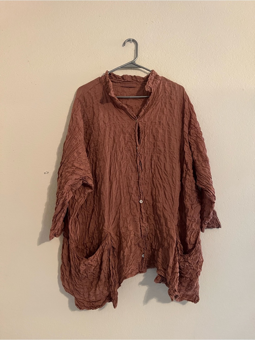 Cut Loose Button-Up Crinkle Tunic Top Mauve